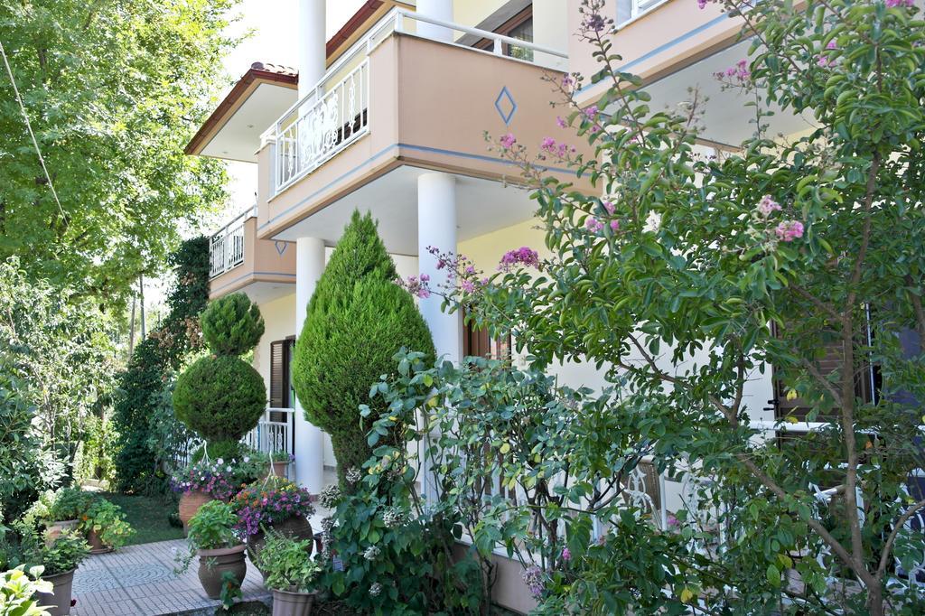 Roula Apartment *