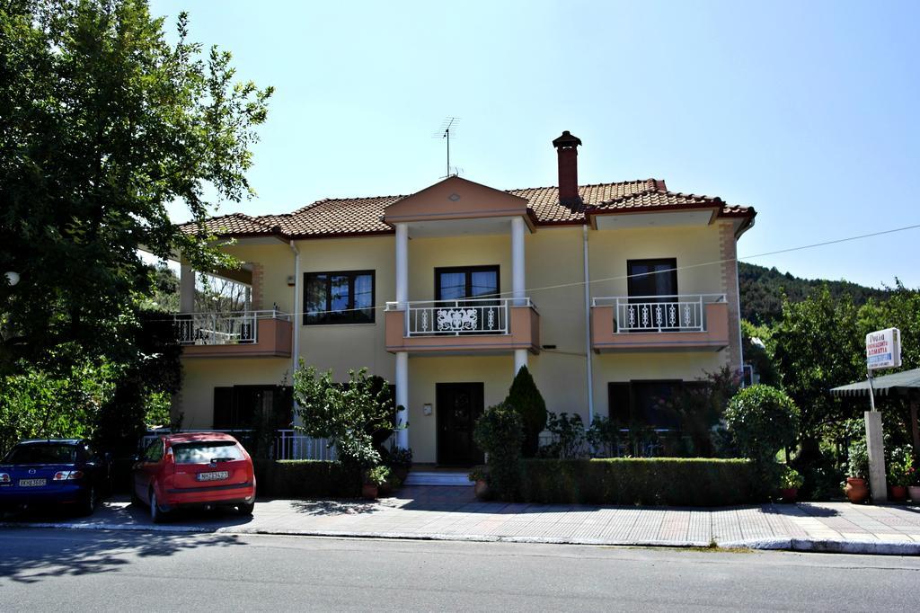 Roula Apartment